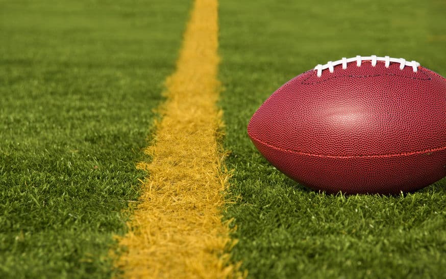 Natural Turfgrass Reduces Athlete Injuries vs Synthetic